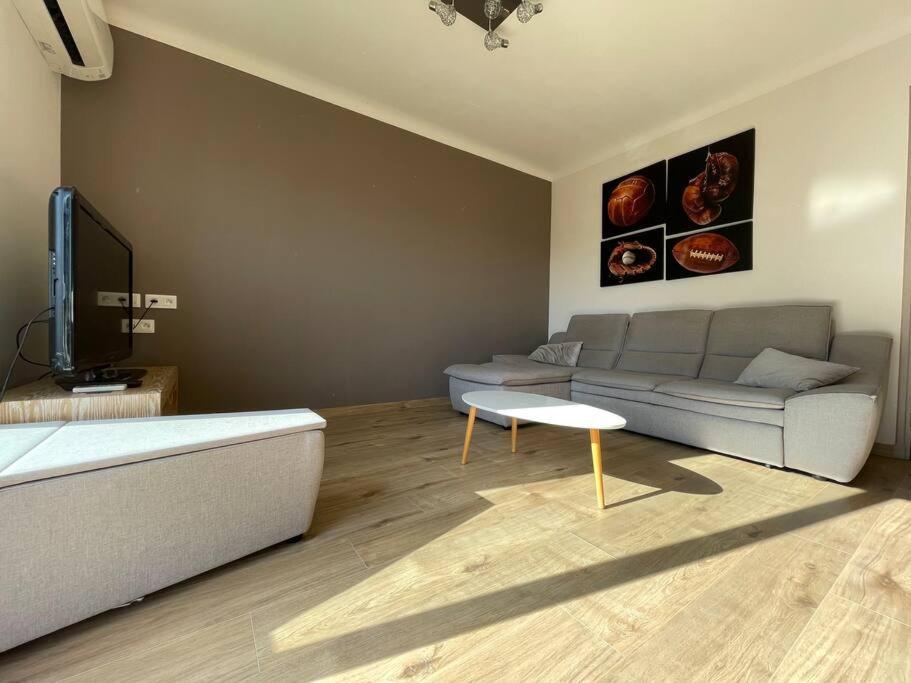 Appartement 2 Chambres +Parking Narbonne Exterior foto